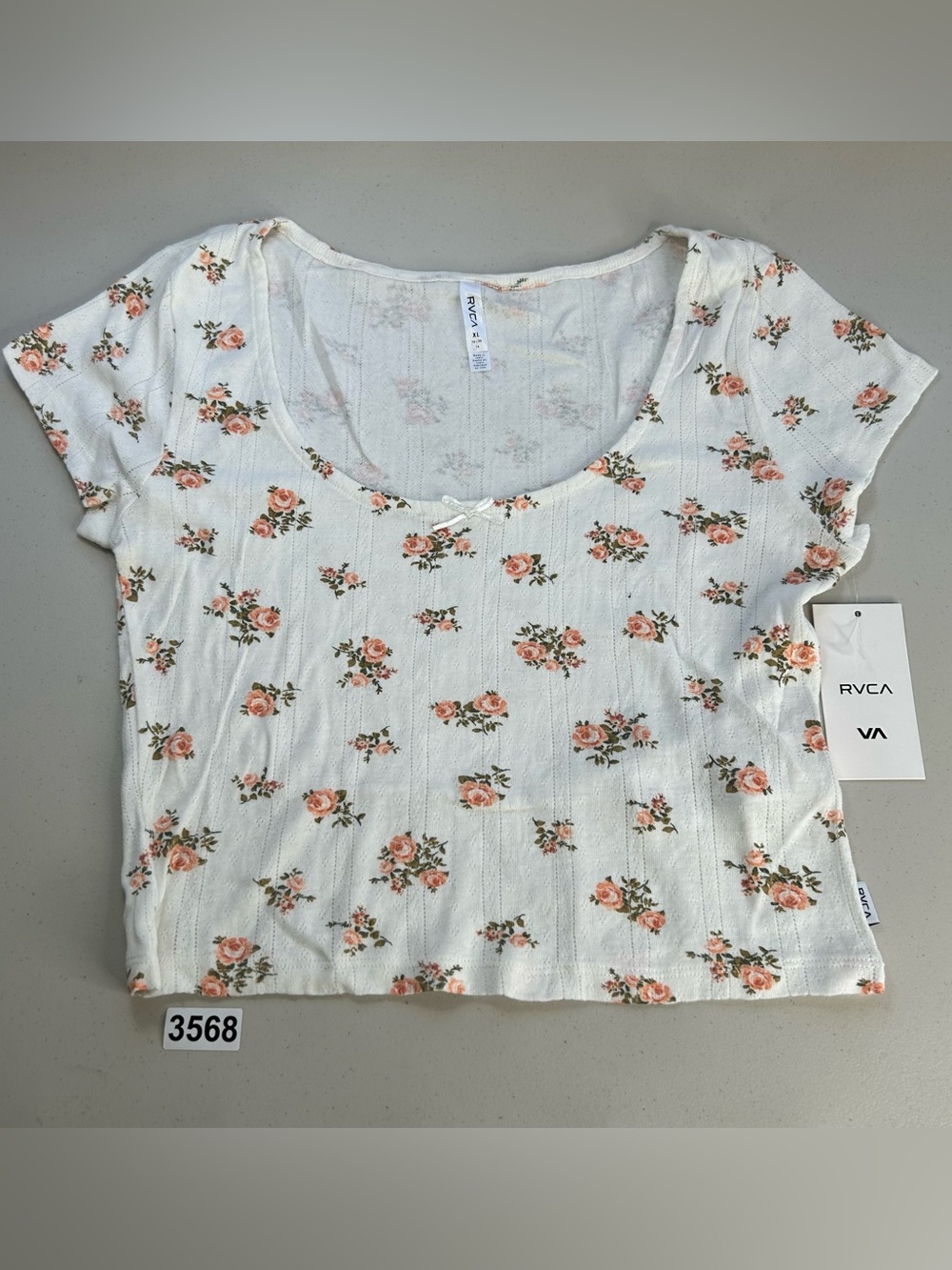 RVCA blouse Sweet Tee Short Sleeves XL Floral  cropped top